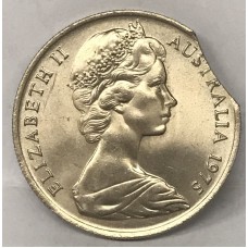 AUSTRALIA 1975 . TEN 10 CENTS COIN .  ERROR . BITTEN CLIPPED EDGE
